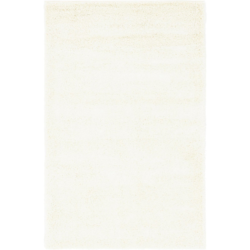 Tapis blanc en polypropylène tissé à la machine à poils longs Fragos, Rectangle de 5 pi x 8 pi