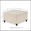 Grand repose-pieds de rangement carré avec pieds en bois, table basse capitonnée à boutons pour une utilisation polyvalente et élégante-745409990