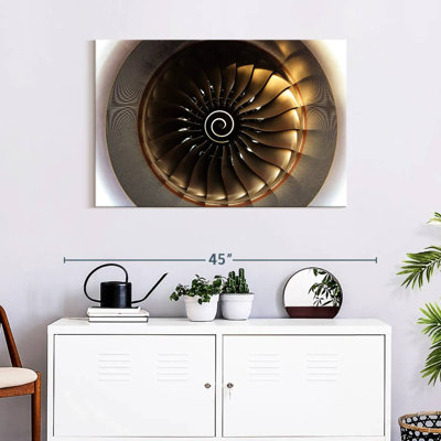 Avion Mehar Sunlit Turbine