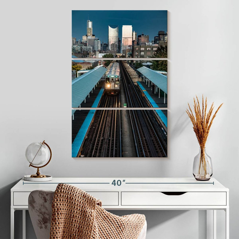 Lilie Chicago Subway Train, 32" H x 20" W
