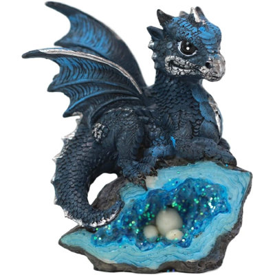 Figurines & Sculptures
