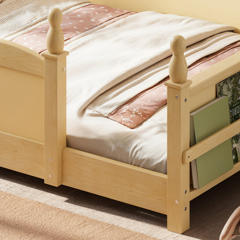 Lits sûrs au sol avec rangement Montessori en bois naturel pour chambre d'enfant