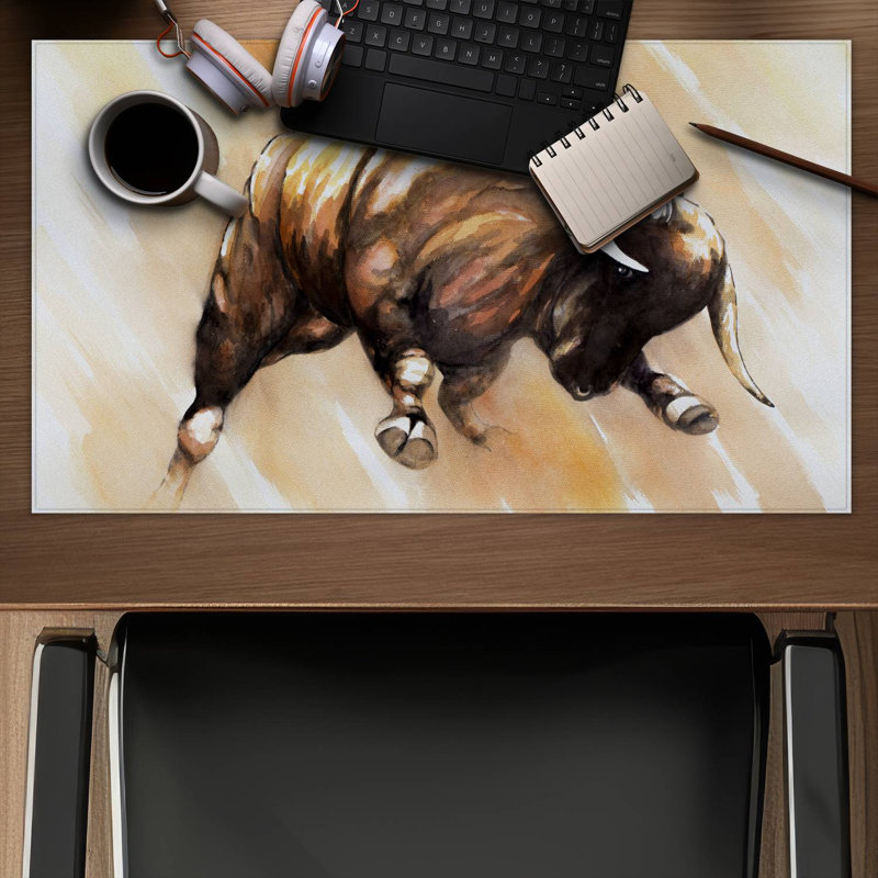 Bull to attack - 14.00"x24.25" Desk mat