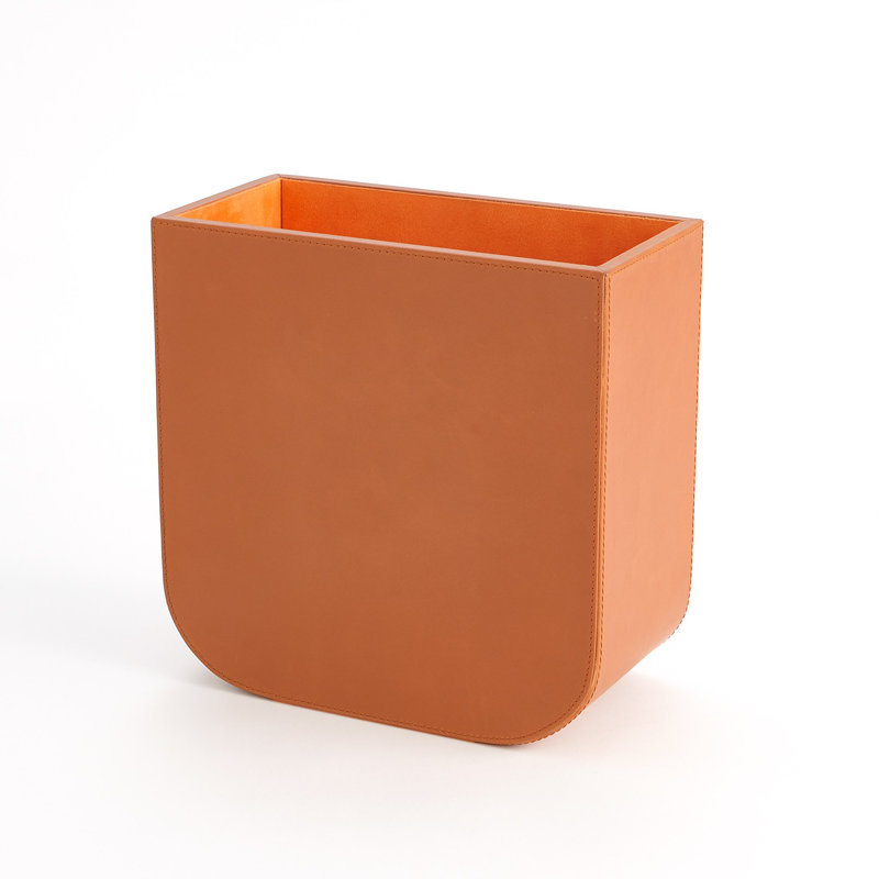 Radius Edge Pen Holder