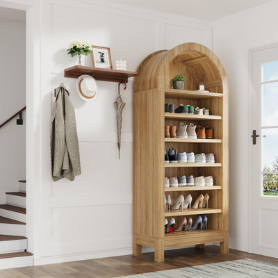 Grande armoire à chaussures arquée 70 po - Range-chaussures autoportant étroit en bois avec 7 tablettes réglables - Peut contenir 20 à 32 paires - Support de rangement peu encombrant pour le vestibule - Couleur bois naturel de grande taille