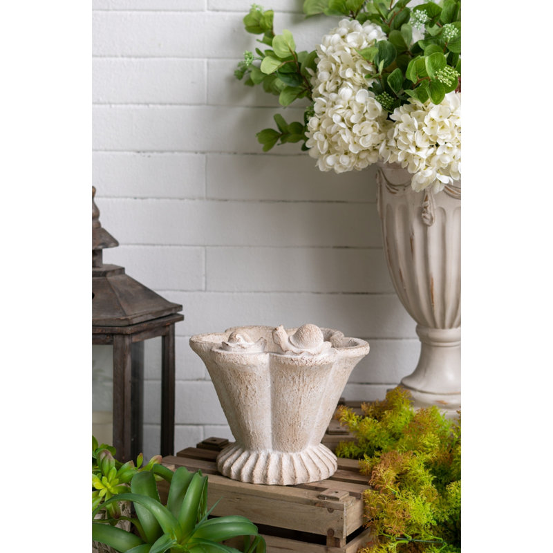 Pot à fleurs en ciment 10 x 9,5 x 9 po avec finition beige texturée