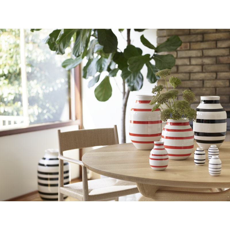 Omaggio Stoneware Table Vase, Black/White