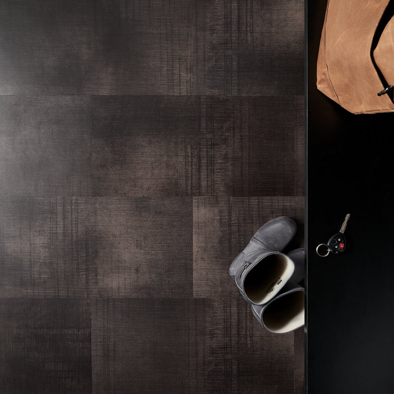 Vinyle abstrait Lungo LVT, épaisseur 12 po, l 12 po x L 24 po, Noir mat
