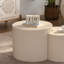 Table basse 33,86 po en panneau de fibres à densité moyenne avec relief fabriqué à la main dans une finition en bois blanc, aucun assemblage requis