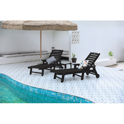 Lounge Chair With Side Table, 3-Piece Oversized Chaise Lounge Chair Set ,Black, All Weather Patio Lounge Chair With 5 Positions, Wheels & Cup Holder (2 Lounge Chairs And 1 Table)