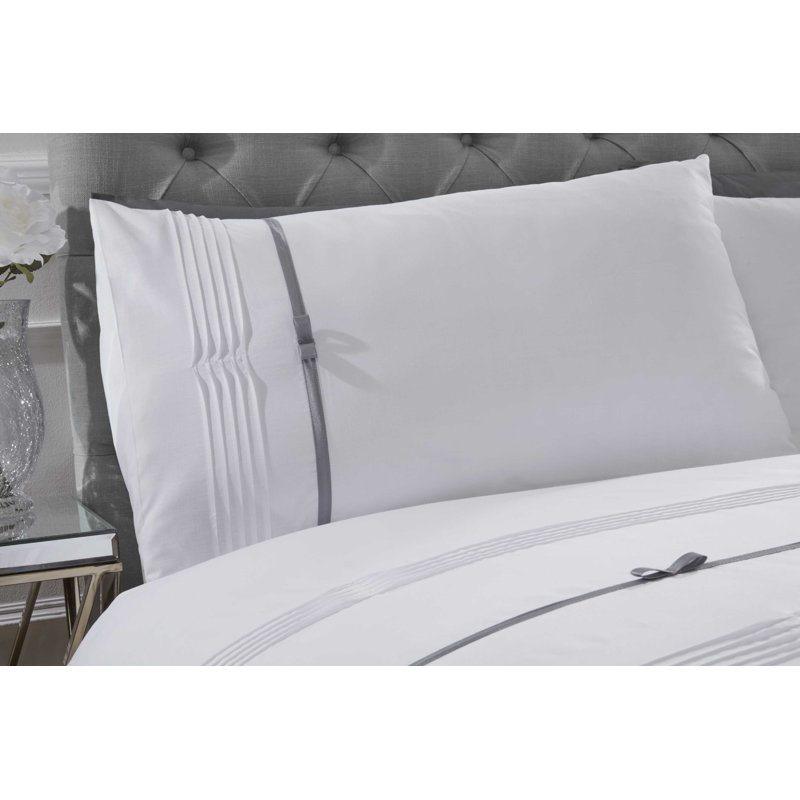 Huff Bedding with Pillowcases Included, Single Duvet Cover, White