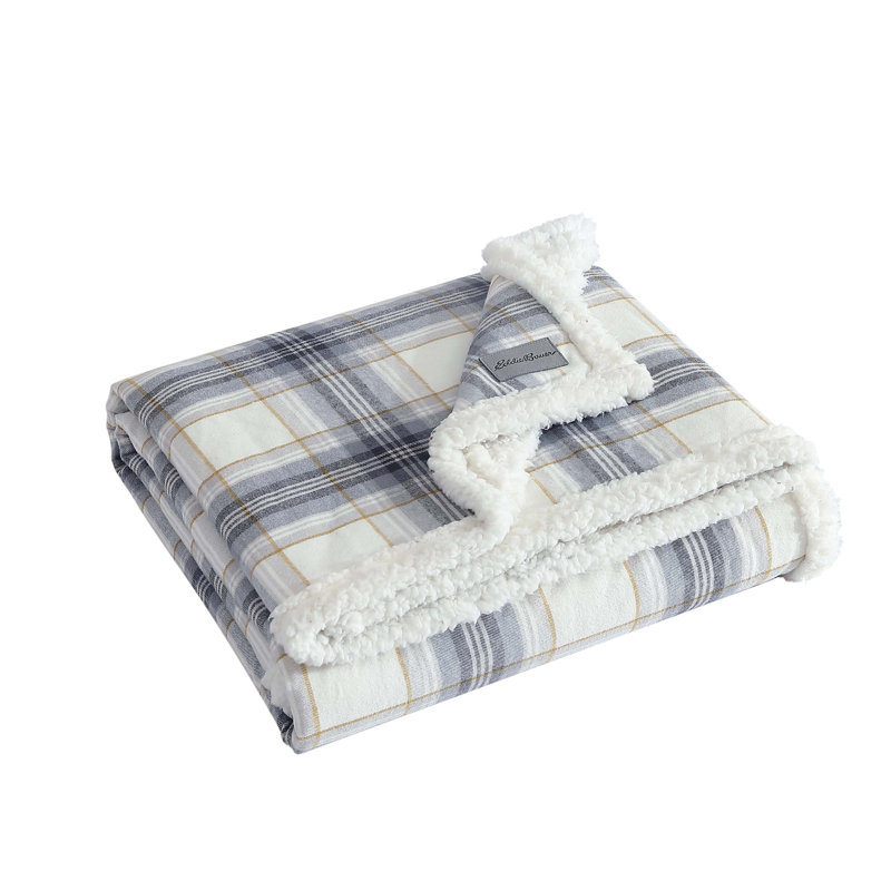 Jeté en flanelle et sherpa imprimé Eddie Bauer, Tissu écossais Edgewood gris