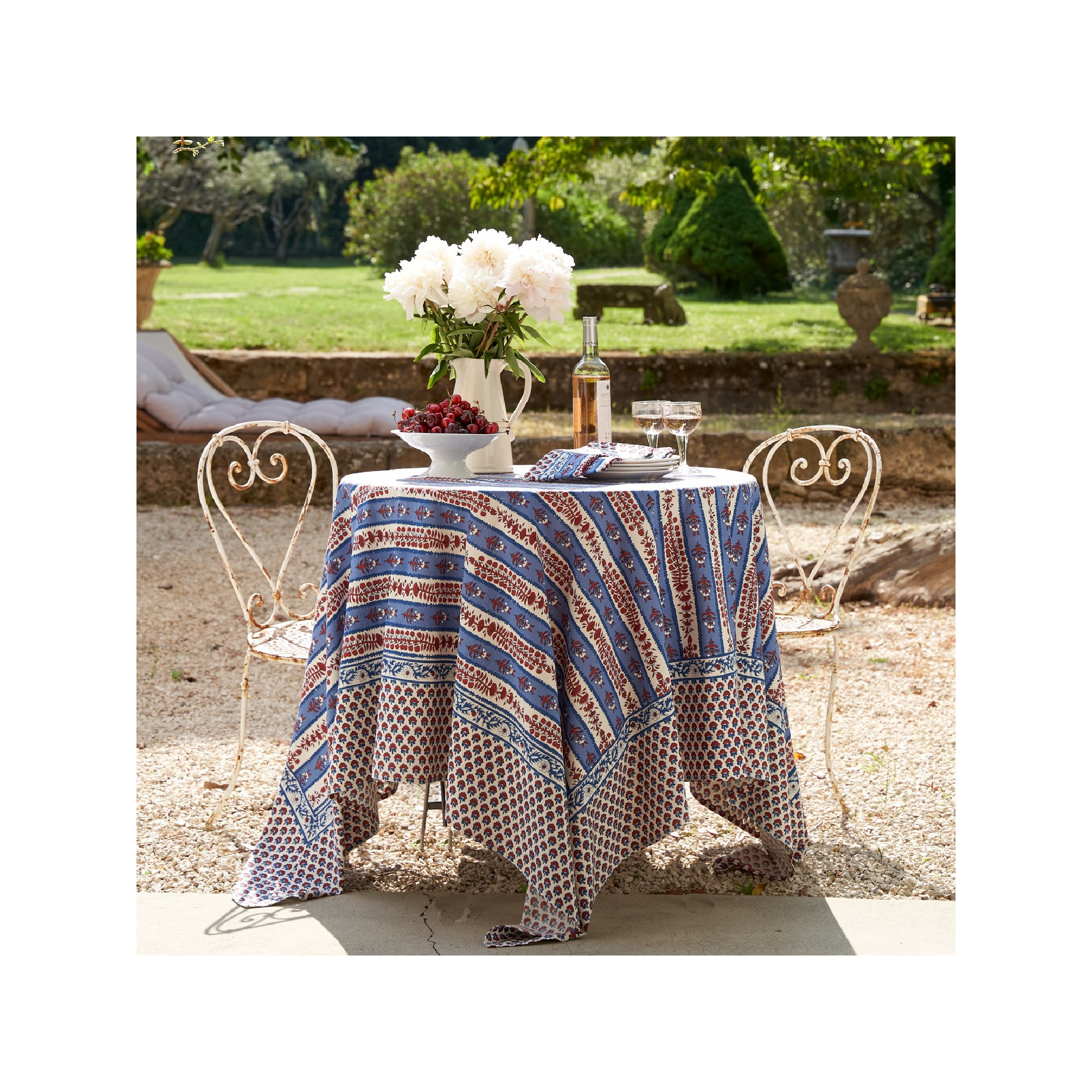 Charlemont Floral Tablecloth, Blue/Red, Square 59"