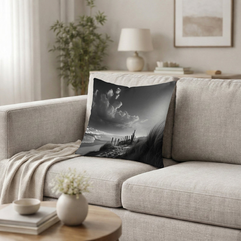 Coussin décoratif imprimé plage, motif paysage de plage noir et blanc II, H 16 po x l 16 po