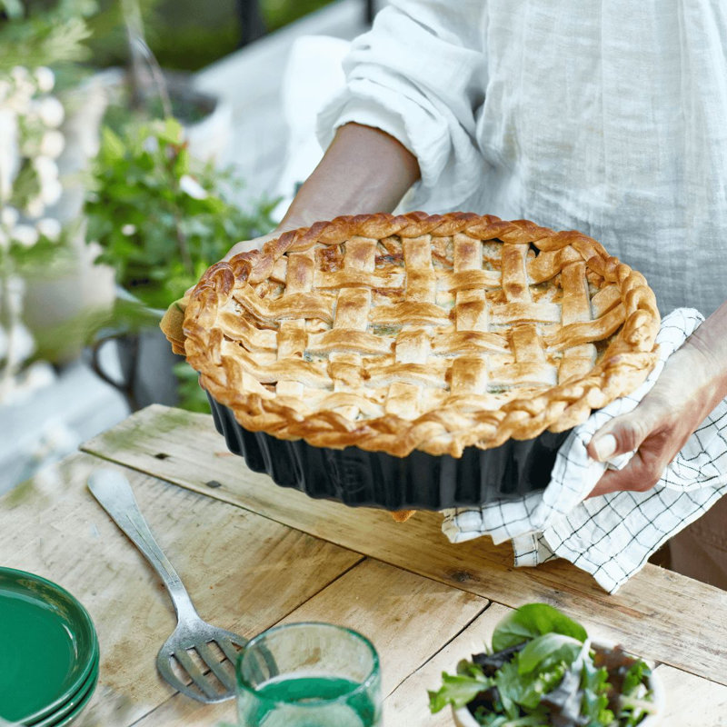 Cedar Deep Tart Dish 28Cm