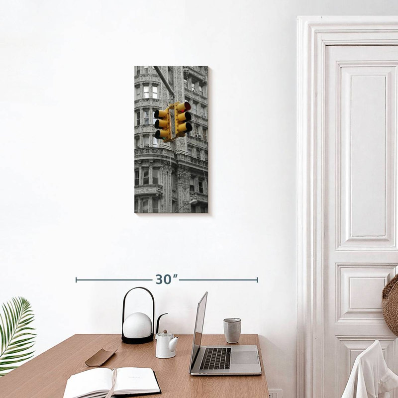 Lampadaire NYC, H 24 po x l 12 po