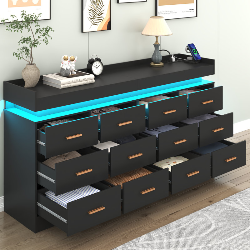 Commode 12 tiroirs l 70 po avec station de charge et lumières DEL, Noir