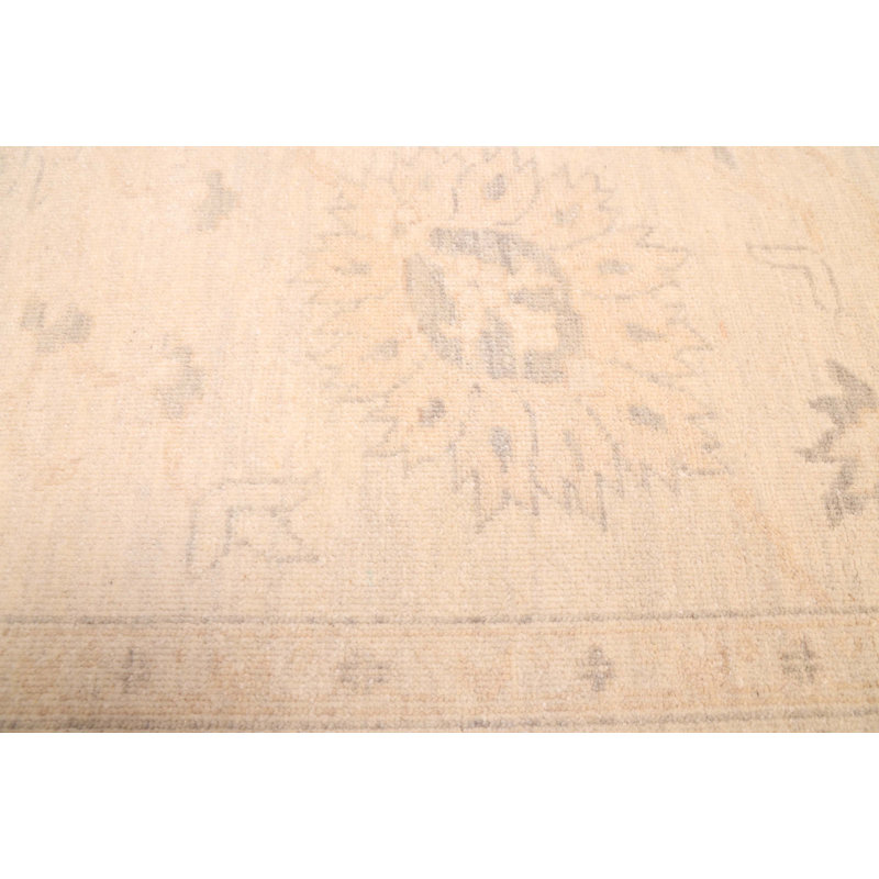 Tapis moderne kaki Oushak 8 pi 3 po x 9 pi 10 po