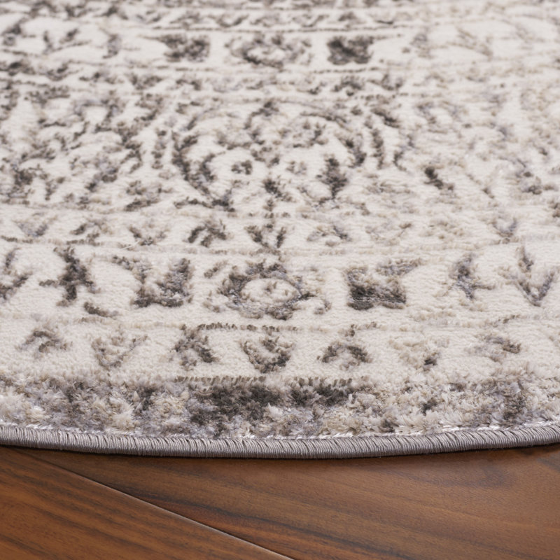 Bluma Performance Oriental Rug, Round 6'7"