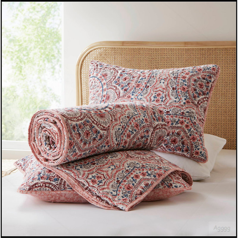 3-Piece Full/Queen Boho Floral Reversible Quilt