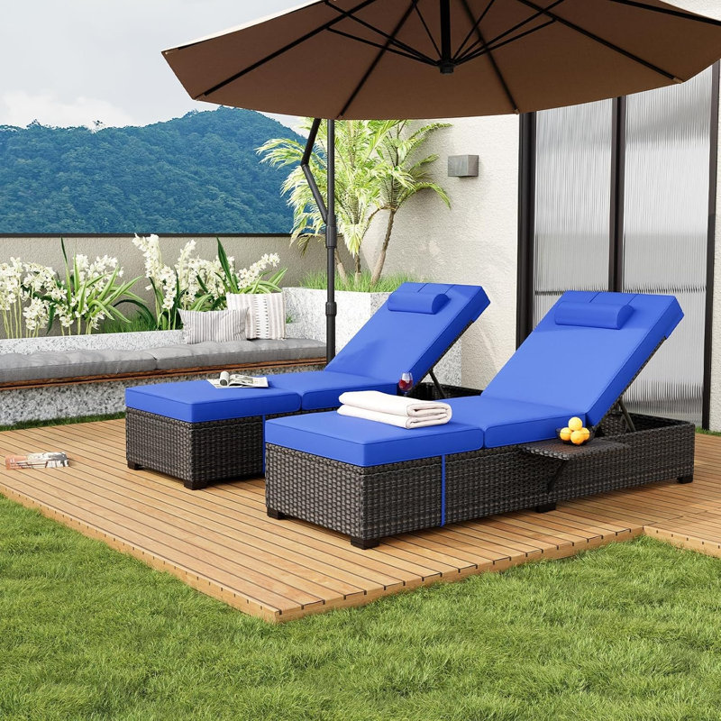Ensemble de chaises longues en rotin 2 pièces, osier en PE avec coussins, dossier réglable et table rabattable, utilisation sur le patio extérieur, balcon, bleu