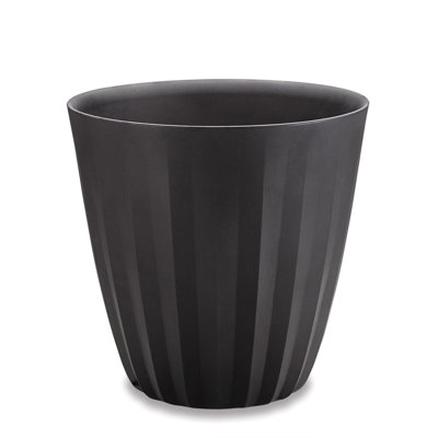 Crescent Garden Pleat Modern Round Pot Planter