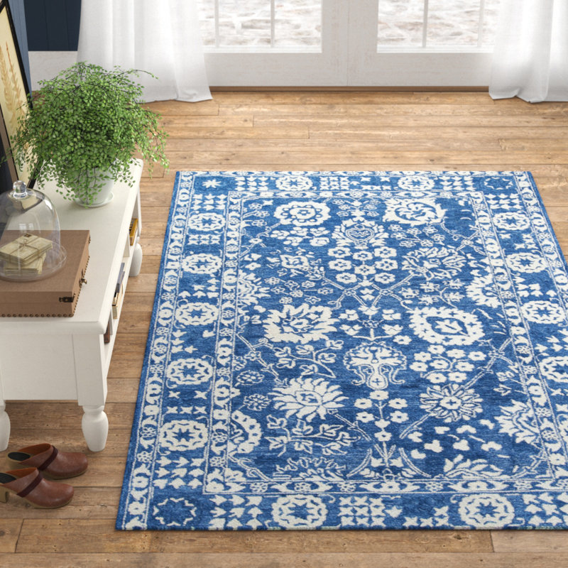 Handmade Blue and White Wool Tufted Area Rug 2' x 3'