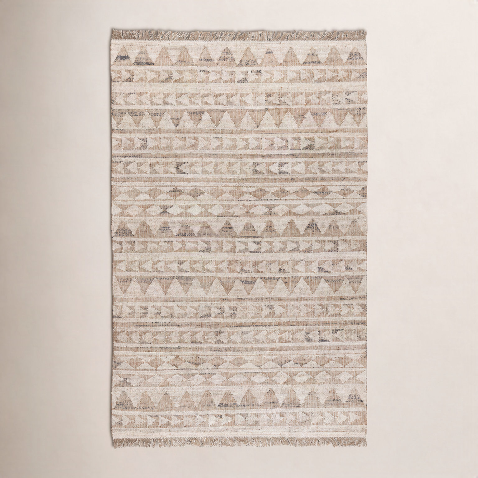 Camille Natural Hand-Woven Geometric Jute Rug, Rectangle 2' x 3'