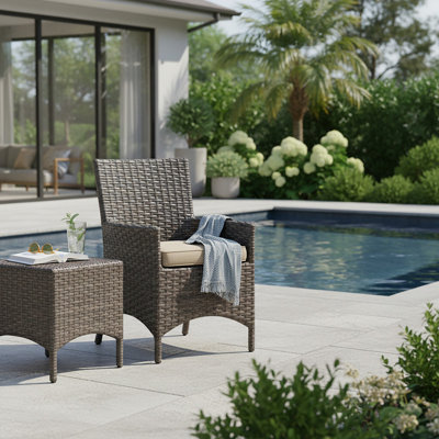 Chaise de salle à manger universelle avec accoudoirs, osier gris anthracite, coussin Sunbrella, mobilier d'extérieur avec protection contre les rayons UV, pour meubles de patio (L 24 po x l 24 po x H 35,5 po)