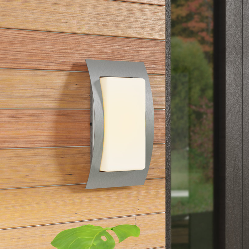 Nicky Wall Light, Incandescent