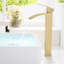Robinet de salle de bain contemporain à motif géométrique en or brossé pour robinet de lavabo à cartouche pour hôtel-122074366