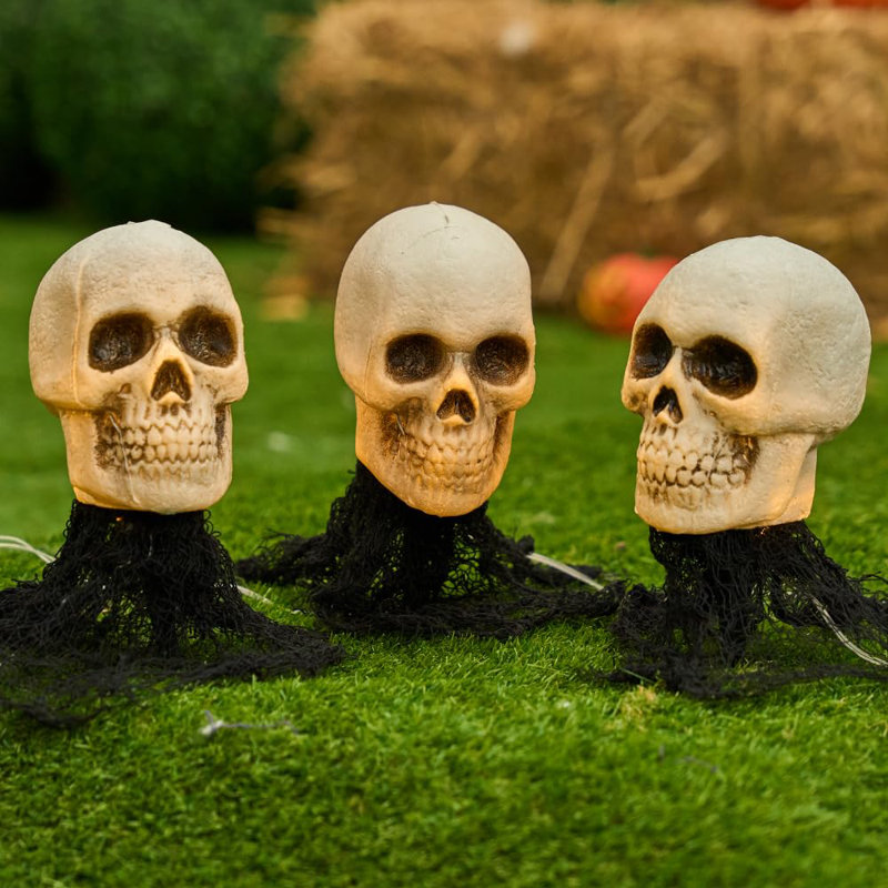 3Pcs Light-Up Skeleton Halloween Stakes