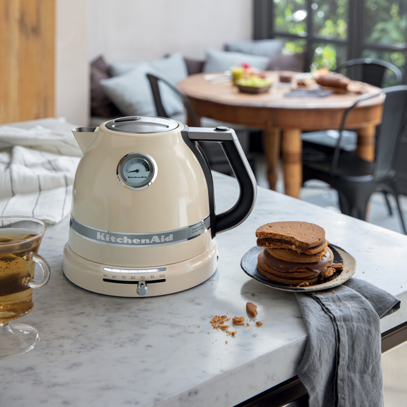 Kitchenaid, Artisan 1.5l Dual-walled Multi-temperature Kettle, Almond Cream