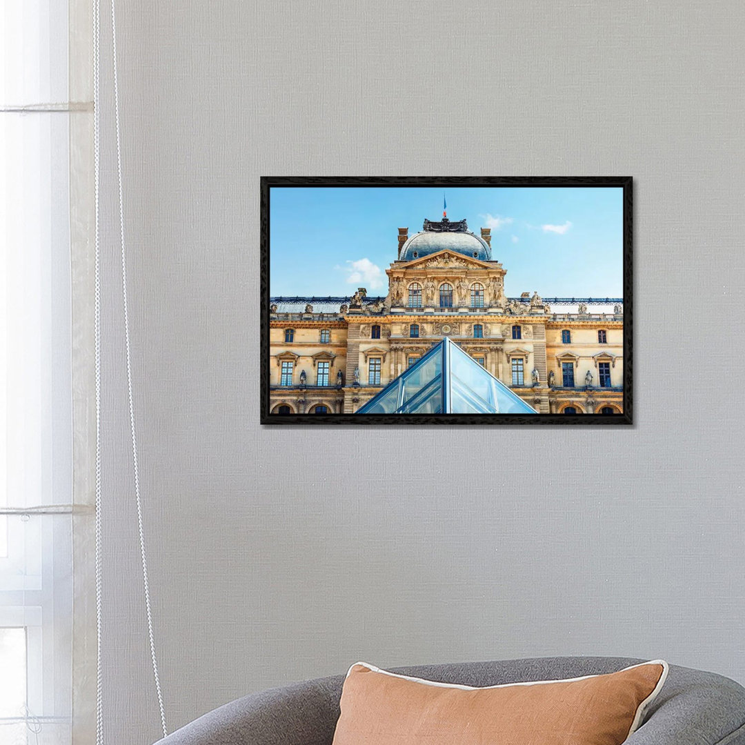 Louvre Architektur von Manjik Pictures - Galerie-umwickelte Leinwand Giclée auf Leinwand