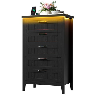 Commode à 5 tiroirs Farmhouse avec station de charge et lumières DEL, commode en bois mince, rangement de chambre à coucher rustique pour placard, dortoir et appartement