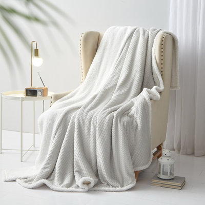 Couverture en sherpa antimicrobien super doux Well Well Well Being