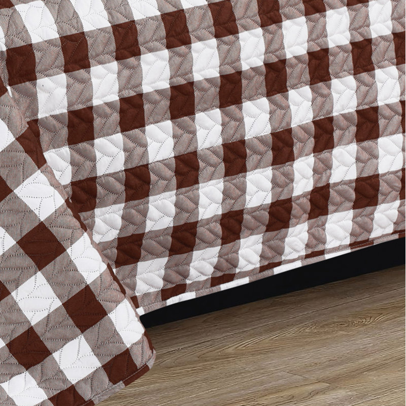 Ensemble de courtepointe en microfibre 3 pièces Montfort Brown, Courtepointe pour grand lit + 2 taies décoratives