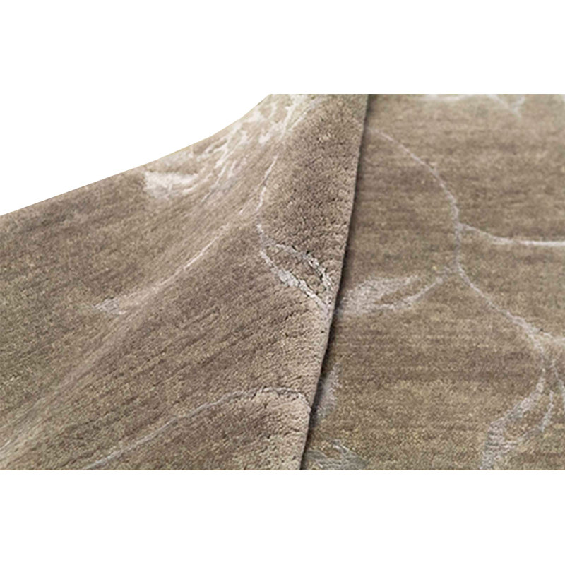Himalayan Floral Area Rug in Gray