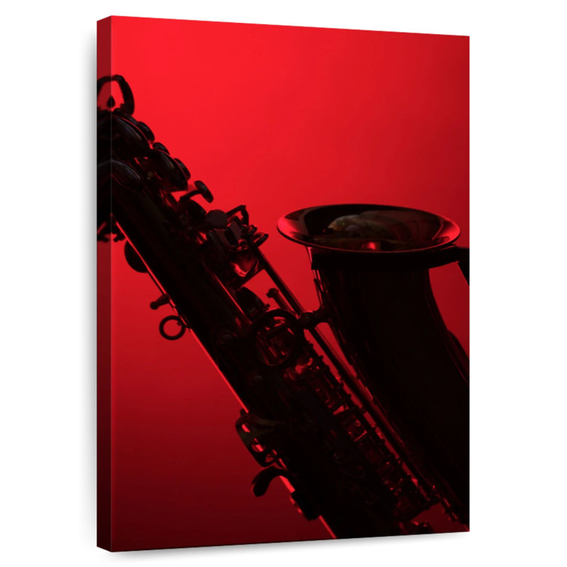 Silhouette de saxophone Abarca sur fond rouge, H 48 po x l 32 po