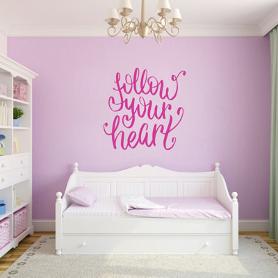 Décalcomanie murale en forme de coeur