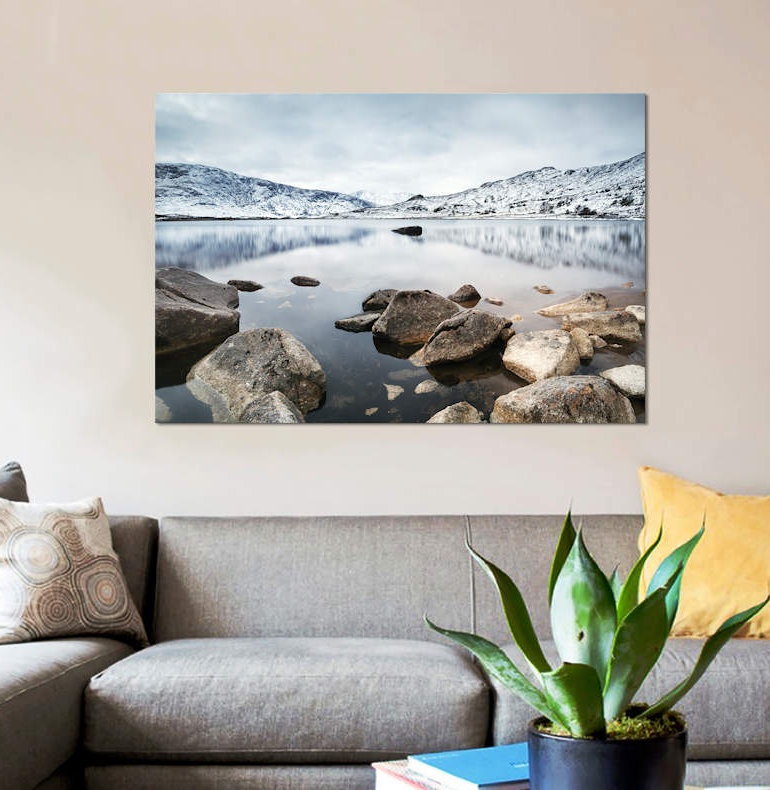 «Loch In The Scottish Highlands» par Matteo Colombo, impression sur toile, H 8 po x l 12 po x P 0,75 po, Toile tendue