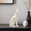 Sculpture de léopard Ankney - Objets décoratifs et statues pour la cuisine et la maison - Élégantes décorations d'animaux en céramique pour le salon, la tablette ou le style de la table d'entrée - 11 po, blanc