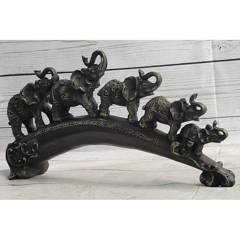Art fierté d'éléphants sur un pont