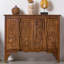 Armoire en acajou sculpté de style sud-est asiatique