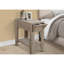 Table d'appoint avec finition en stratifié taupe foncé, idéale pour le salon et la chambre à coucher, avec des options pratiques