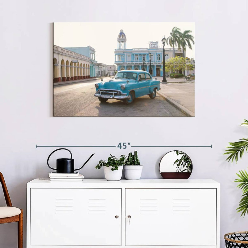 Voiture cubaine bleue Mehar, H 24 po x l 36 po