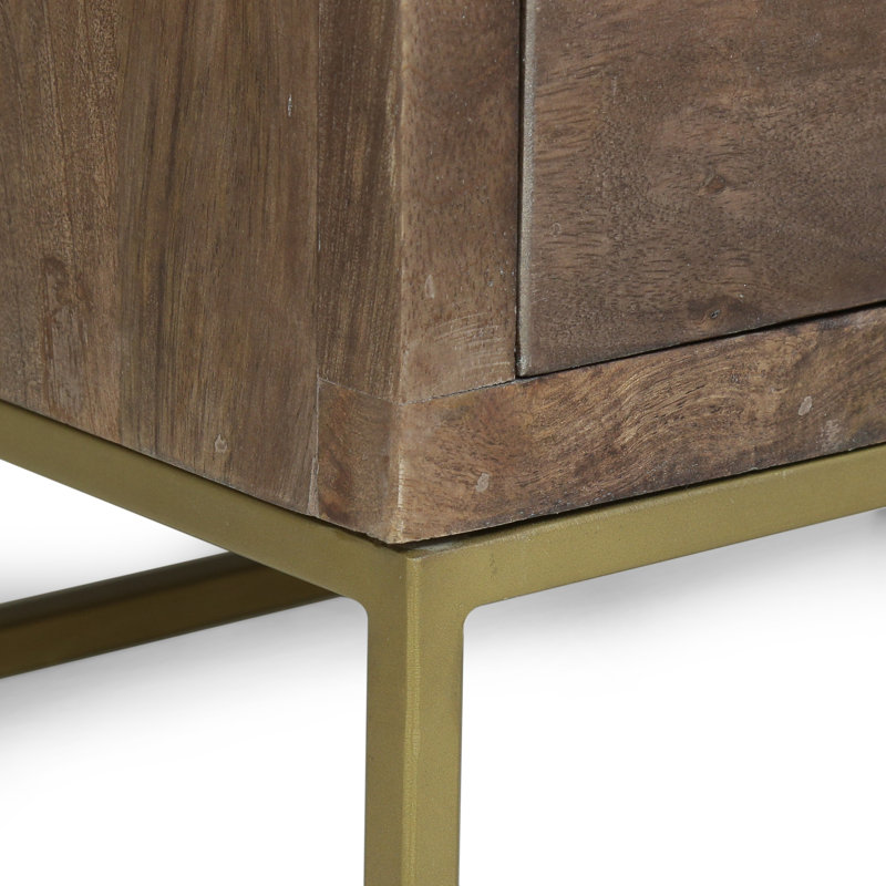 Table de chevet en bois contemporaine avec 3 tiroirs et pieds en fer
