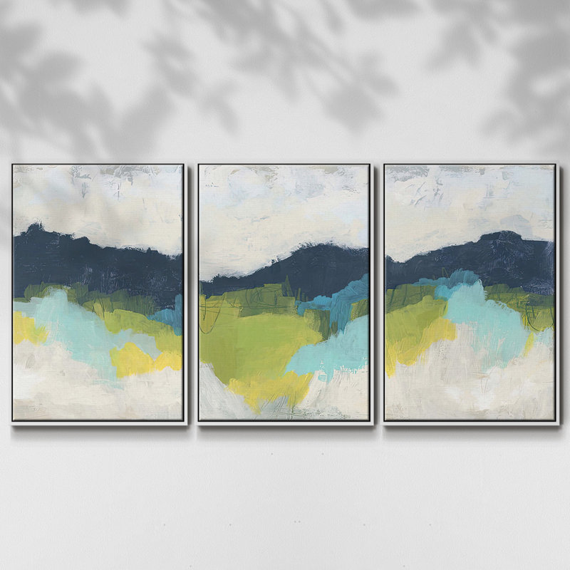 «Mountains In The Mist I», ensemble de 3 toiles encadrées, H 36 po x l 72 po, Blanc