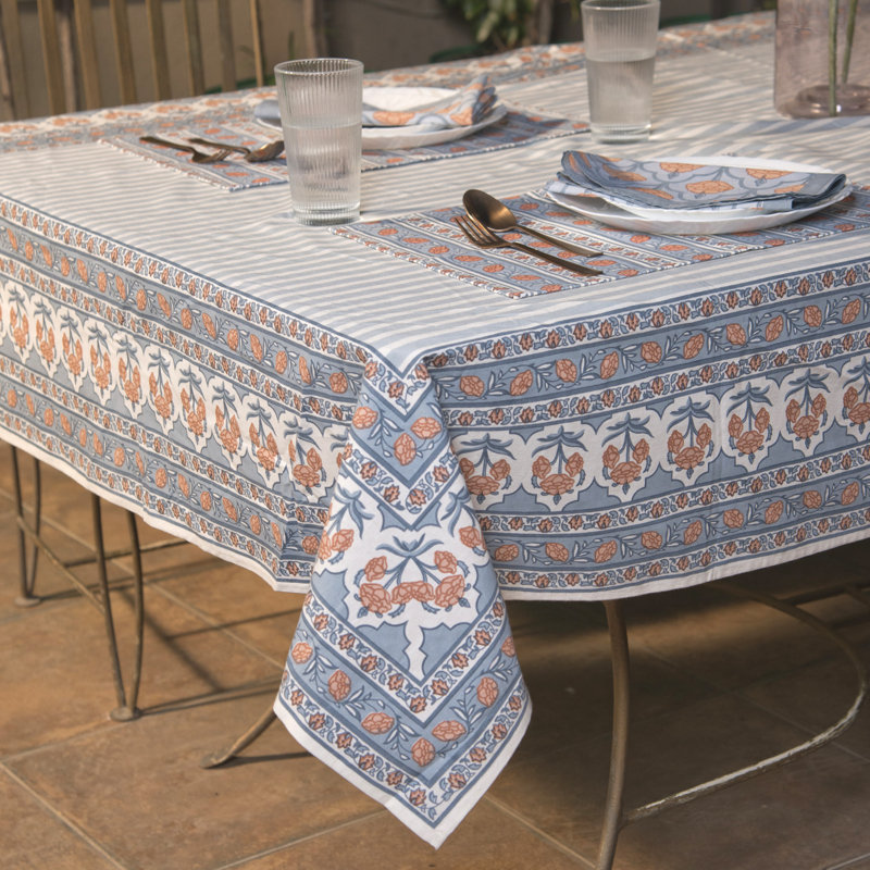 Nappe 56 po x 88 po Gulshan  , Rectangular 56" x 88", Blue