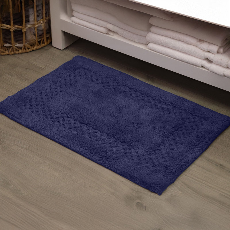 Tapis pour salle de bain Antigona, l 17 po x L 24 po, Marine